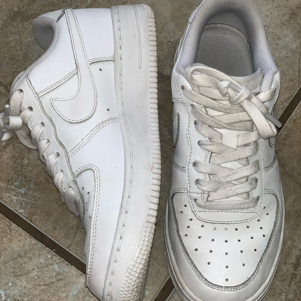 Nike Air Force 1s Youth Size 5.5 in Women’s Size 7